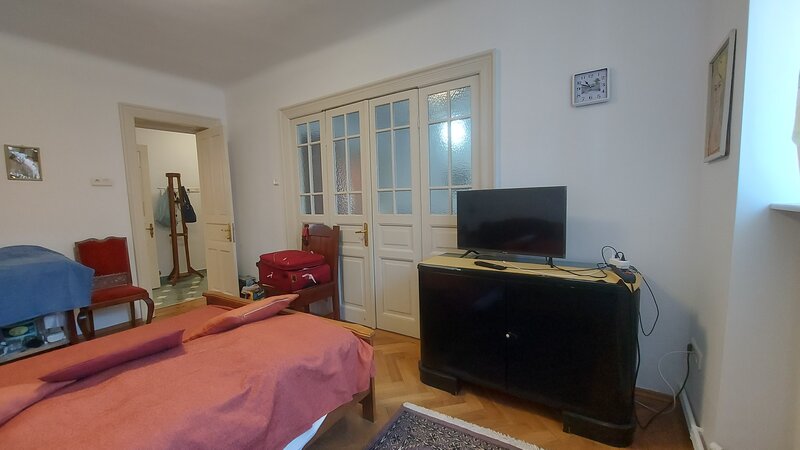 Unirii, Curtea de Apel, vanzare 5 camere,